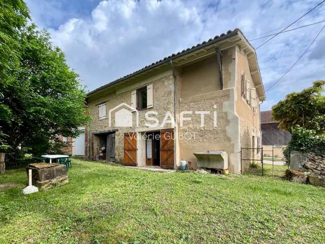 Maison de village de 93 m2 + grange sur 965m2 de terrain — photo du bien