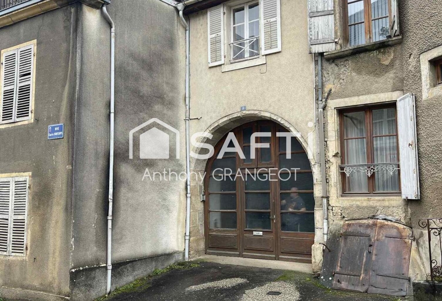 maison de ville au centre de Jussey — photo 1