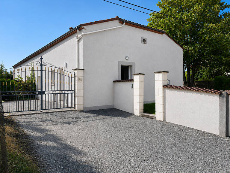 ensemble immobilier composé de deux maisons mitoyennes à Eysses — photo 1