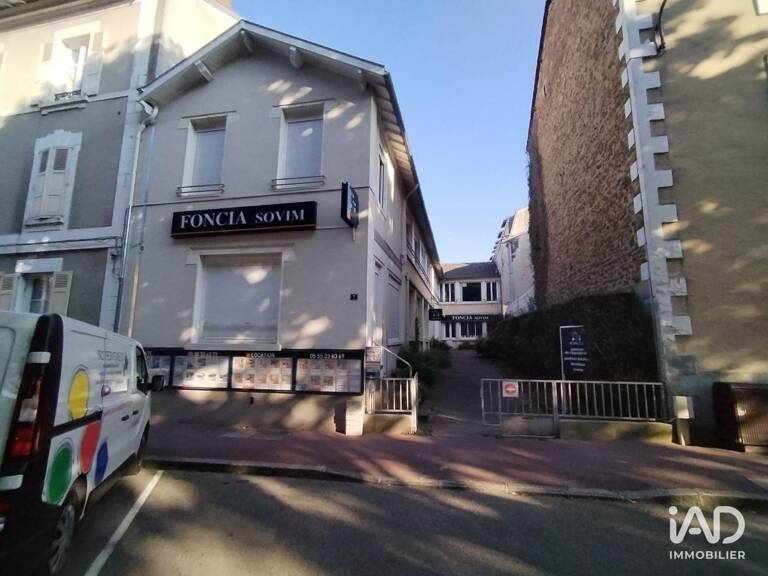 Location Bureaux 163 m&sup2; — photo 1