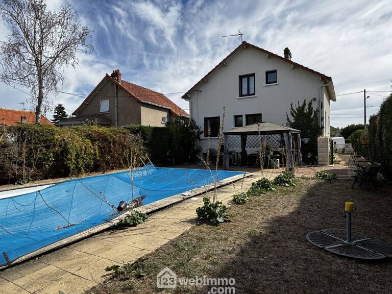 Maison - 94m² - Châtellerault — photo 1