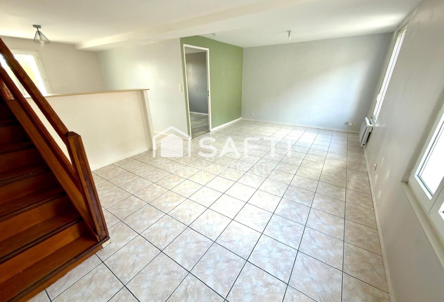 Appartement type maison de ville T3 en duplex, alliant le charme du moderne et de l'ancien. — photo 1