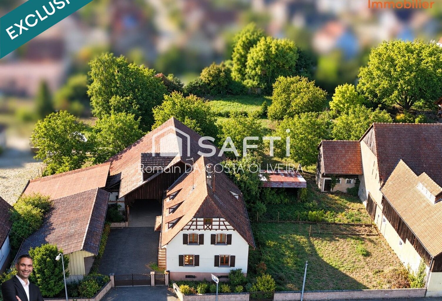 Superbe ensemble immobilier composé d'une grande maison d'habitation, de 2 hangars et d'une grange. Le tout sur 11,73 ares ! — photo 1