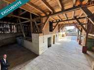 Superbe ensemble immobilier composé d'une grande maison d'habitation, de 2 hangars et d'une grange. Le tout sur 11,73 ares ! — photo 3