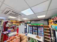 Vente Boutique/Local commercial 62 m&sup2; — photo 3