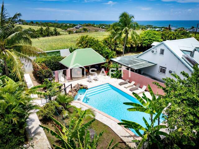 MAGNIFIQUE PROPRIETE COMPRENANT UNE VILLA ET CINQ GITES — photo du bien