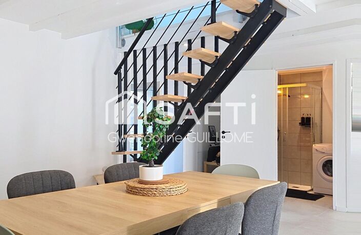 coeur de bourg,proche des commodités ,charme de la pierre, rénovation cosy. — photo 2