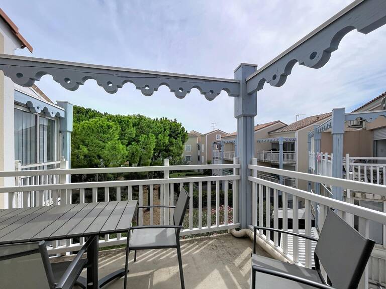 T2 DUPLEX TRAVERSANT AVEC TERRASSE — photo 1