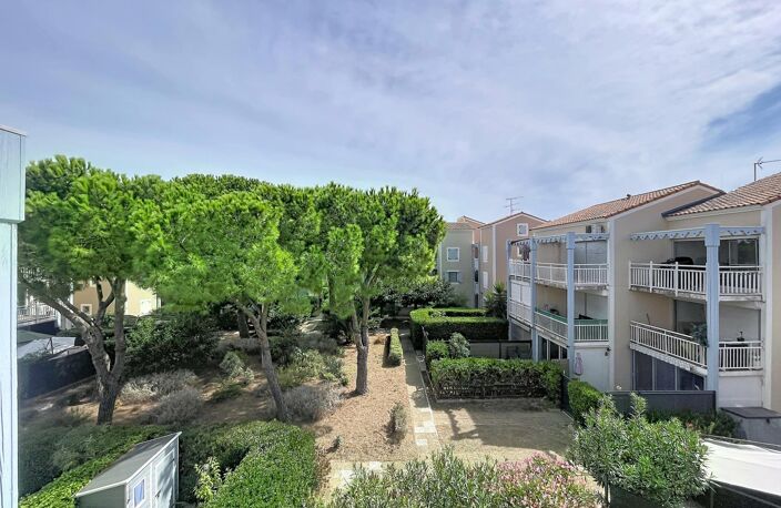 T2 DUPLEX TRAVERSANT AVEC TERRASSE — photo 2