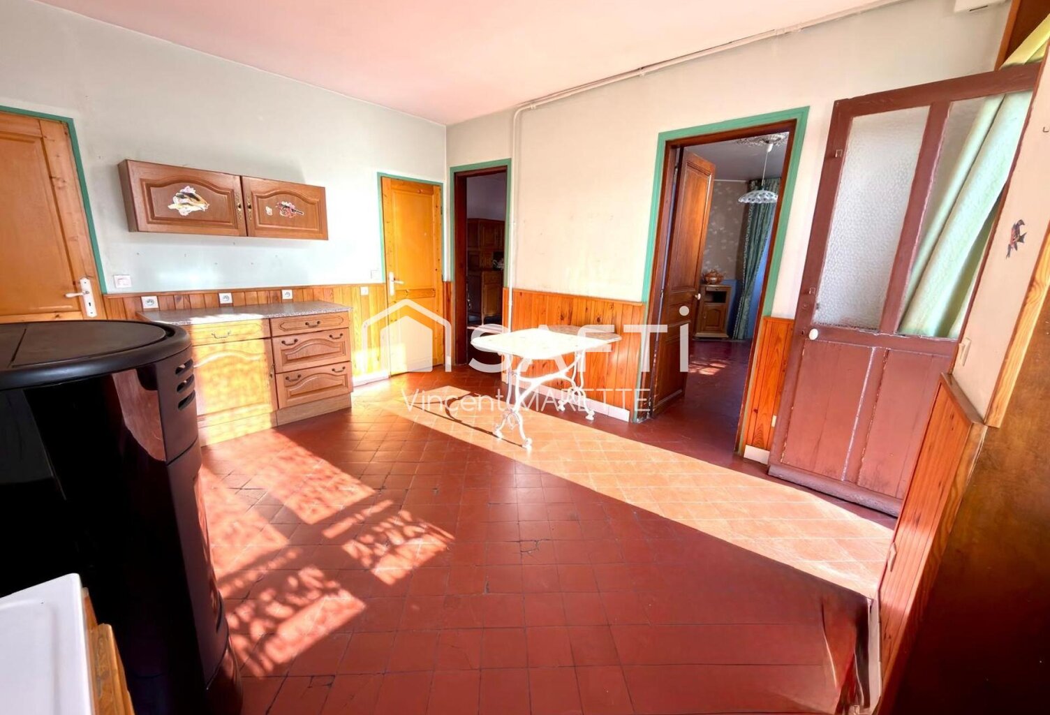 110 m² à réinventer, trois chambres et de nombreuses dépendances — photo 1
