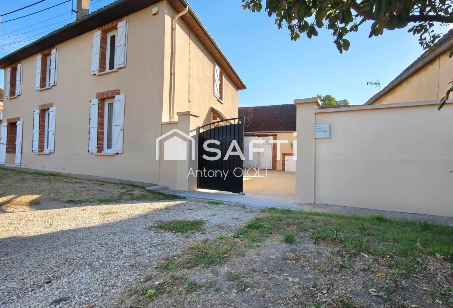 MAISON DE CARACTÈRE  201 M²  6 CHAMBRES  GRANGE ET DÉPENDANCES — photo 1
