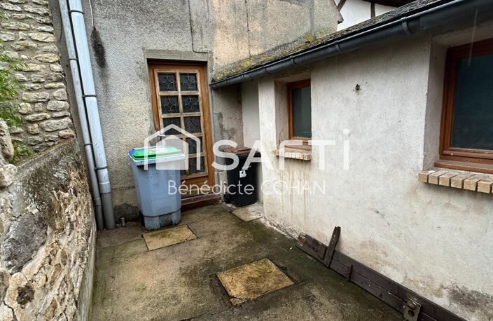 Maison de village, deux chambres et cour — photo 2