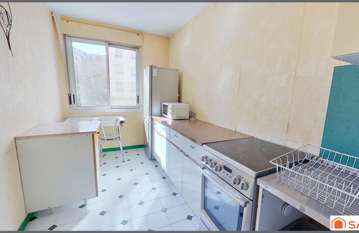 Appartement T2 50 m² avec cave et ascenseur  Lyon 7 Saint-Louis — photo 4