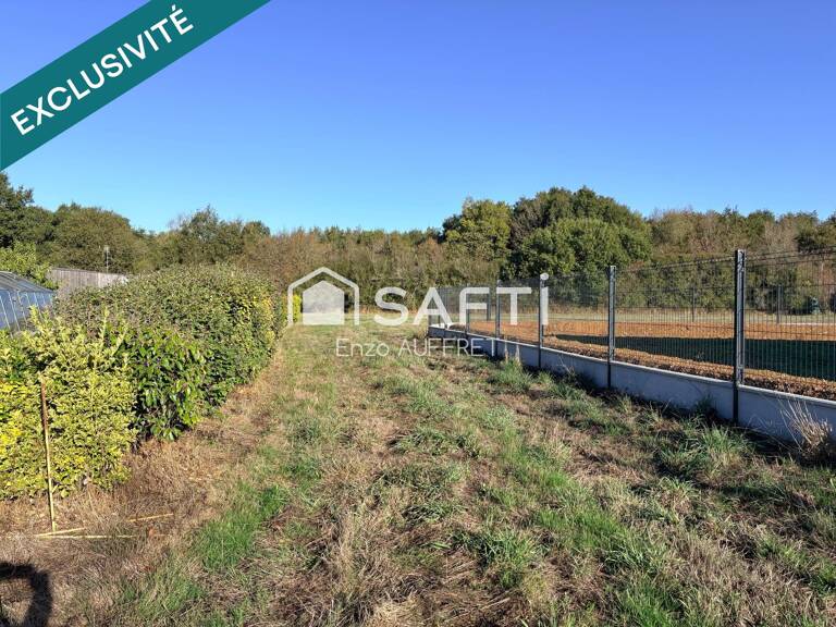Terrain constructible de 1113 m² — photo 1