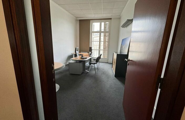 à LOUER — photo 3
