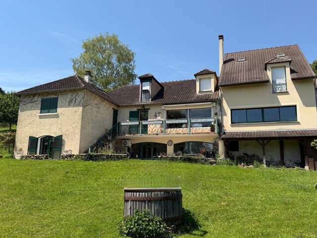 Propriété rare sur 9500 m² - 10 mn de La Ferté sous Jouarre. — photo du bien