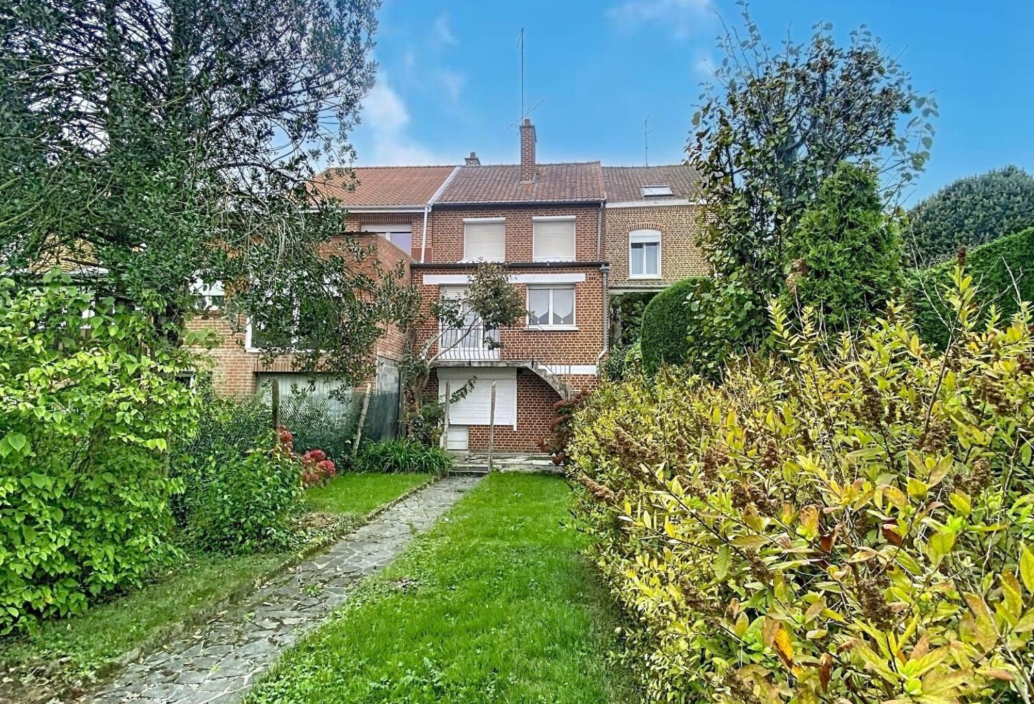MAISON 3 CHAMBRES SOUS SOL COMPLET JARDIN SECTEUR CALME — photo 1