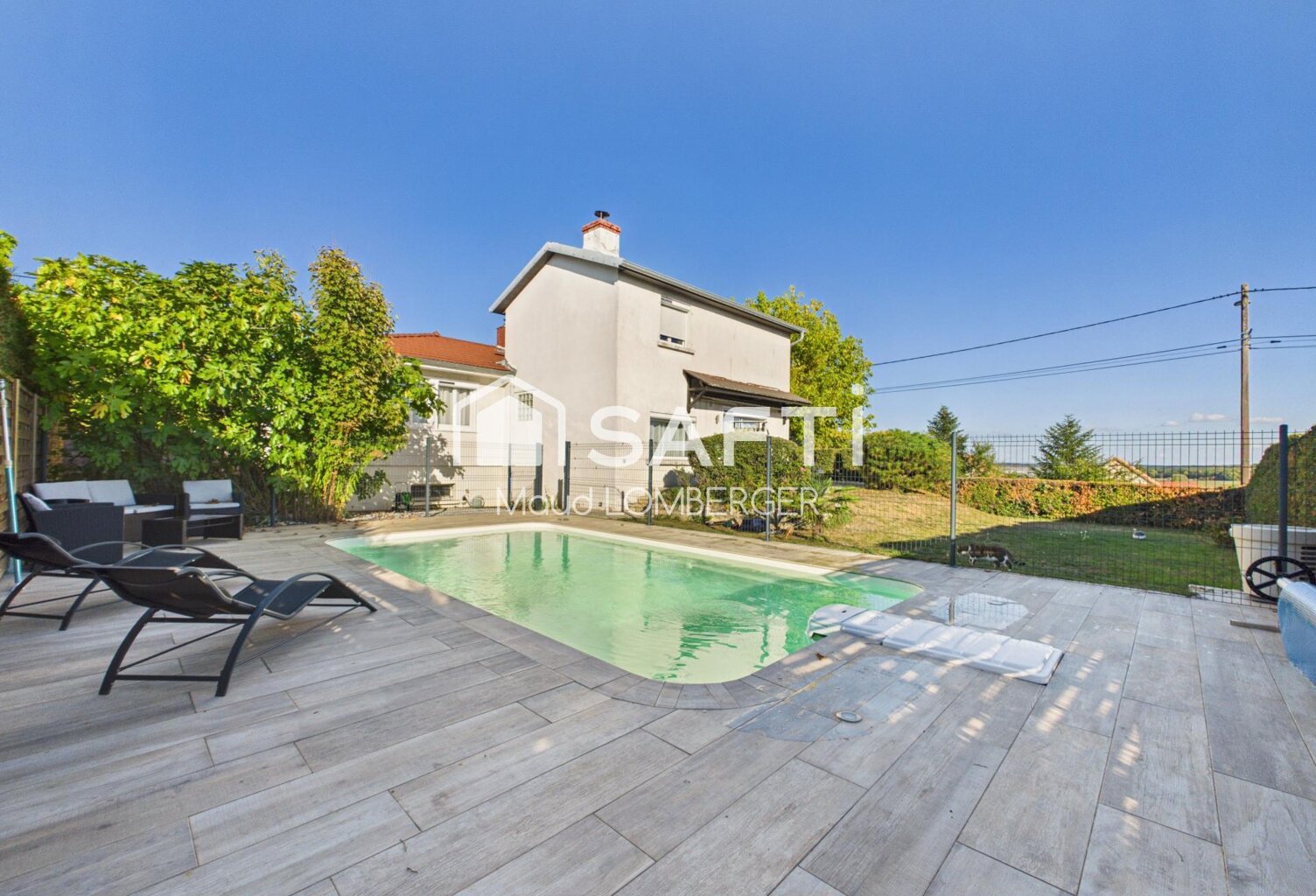 PAVILLON 139 M²  5 CHAMBRES  PISCINE  QUARTIER RÉSIDENTIEL CALME À GRAY — photo 1