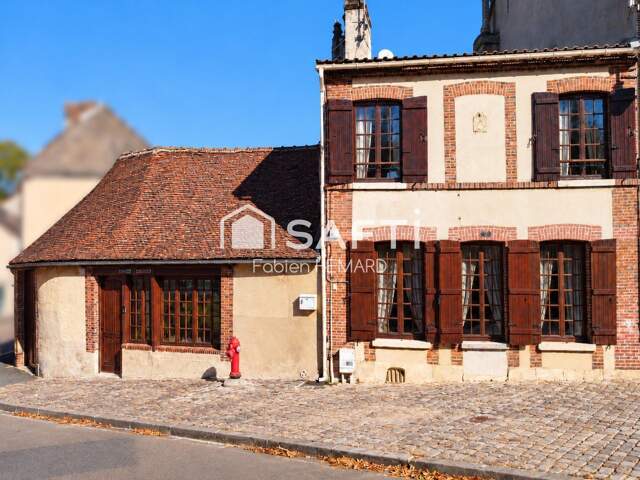 MAISON DE CARACTERE AU COEUR DE SEZANNE — photo du bien
