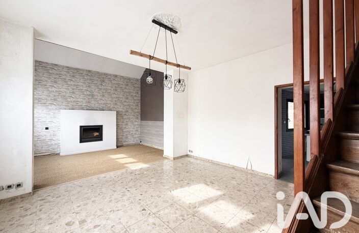 Vente Maison/villa 9 pièces — photo 2