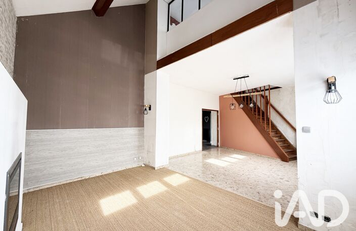 Vente Maison/villa 9 pièces — photo 3