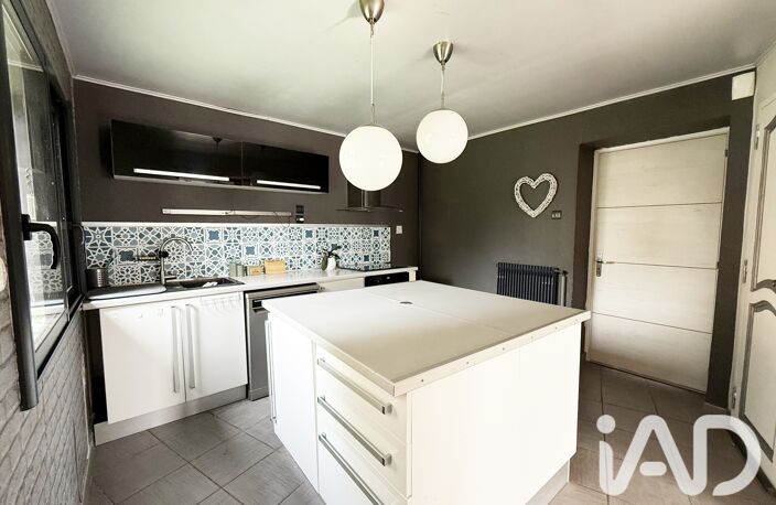 Vente Maison/villa 9 pièces — photo 4