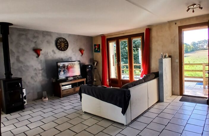 Vente Maison de village 5 pièces — photo 2