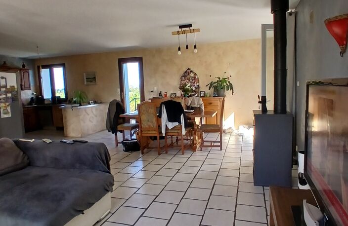 Vente Maison de village 5 pièces — photo 3