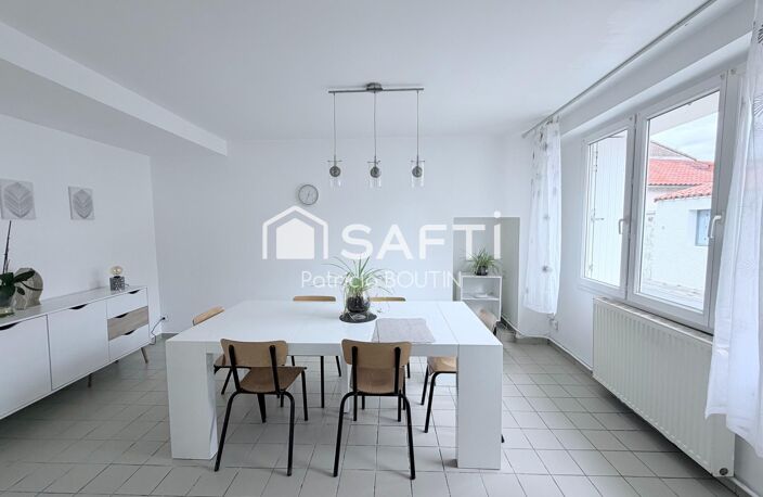 MAISON EN PIERRE 3 CHAMBRES + COUR A NIORT ! — photo 4
