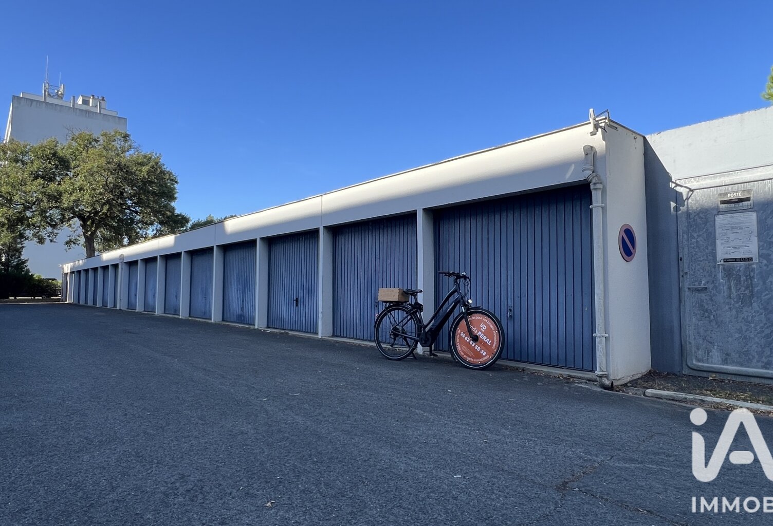 Vente Garage 15 m&sup2; — photo 1