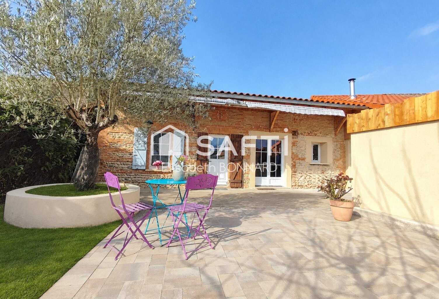 Maison de caractère T6, 161 m2, terrain de 1261 m2 sans vis à vis — photo 1