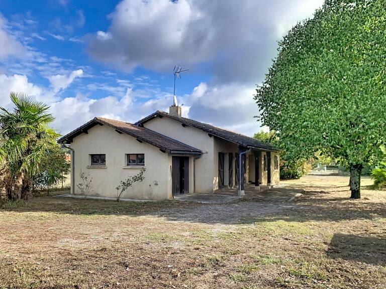 Maison de plain-pied de 107 m² avec grand terrain clos — photo 1