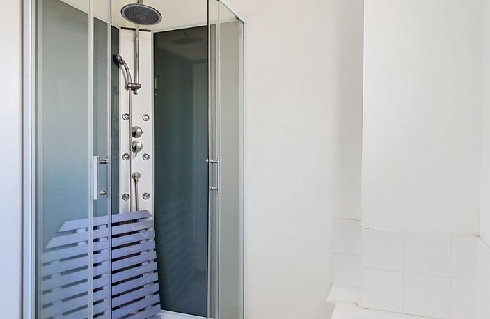 Maison de plain-pied de 107 m² avec grand terrain clos — photo 4