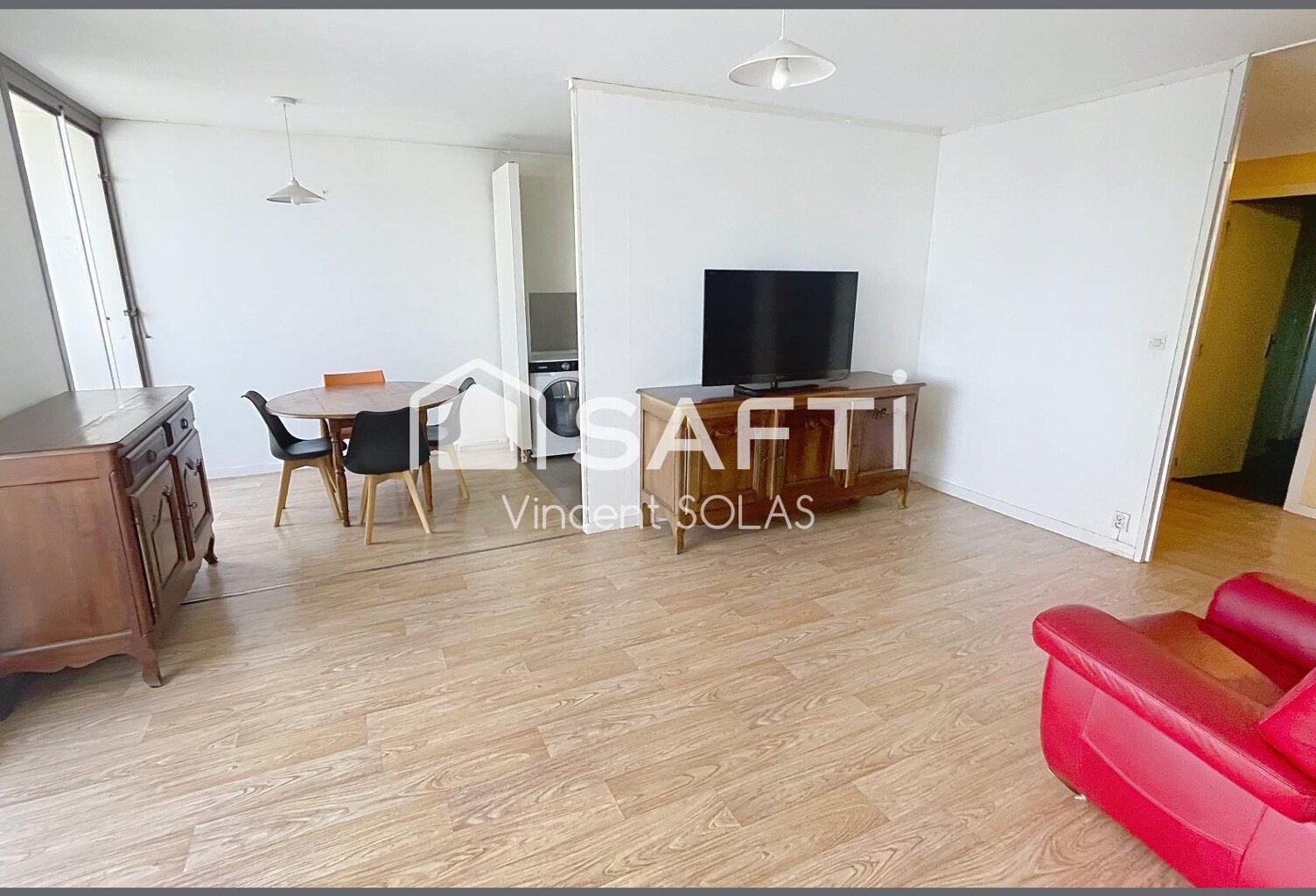 Appartement T5 Meublé - 4 Chambres - 2 SDE - Loggia - Cave + Parking - Proximité commodités - Bus — photo 1