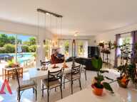 ROUJAN  VILLA D'EXCEPTION 218 M² + GÎTE INDÉPENDANT | PISCINE CHAUFFÉE | 1 690 M² | 690 000  — photo 3