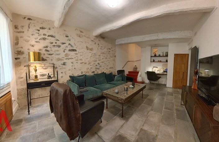Charmante maison de village avec 3 chambres et terrasse sans vis-à-vis, à seulement 5 minutes de Pézenas. — photo 4