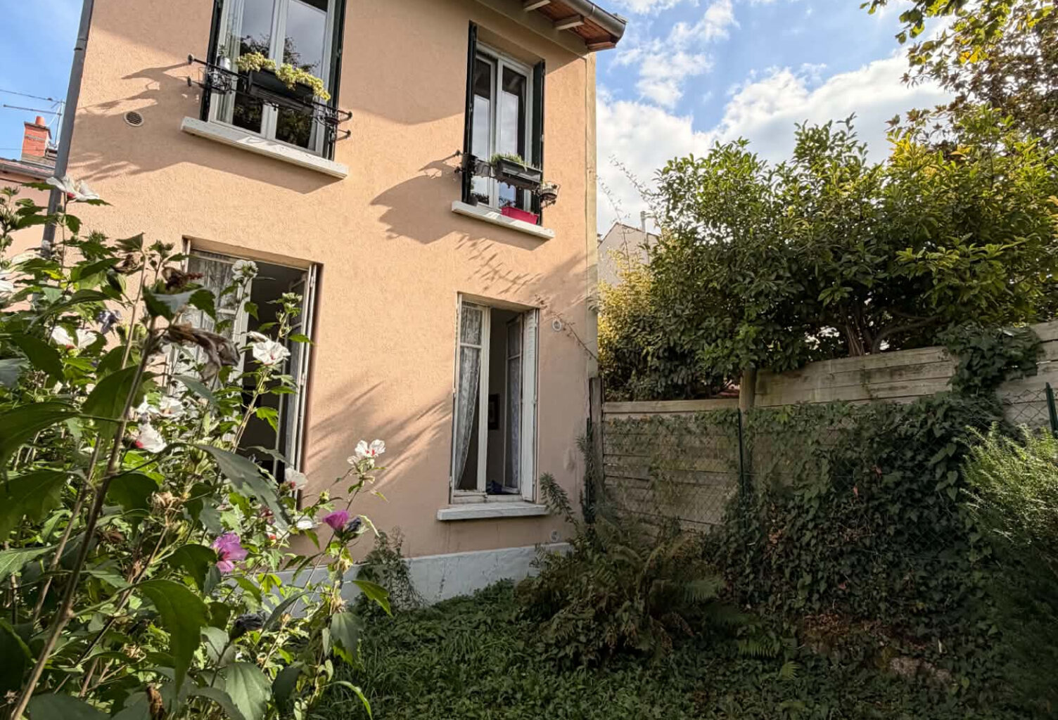 CADRE VERDOYANT - STUDIO DANS UNE PETITE MAISON — photo 1