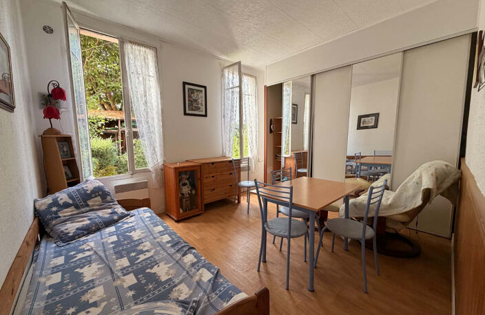 CADRE VERDOYANT - STUDIO DANS UNE PETITE MAISON — photo 3