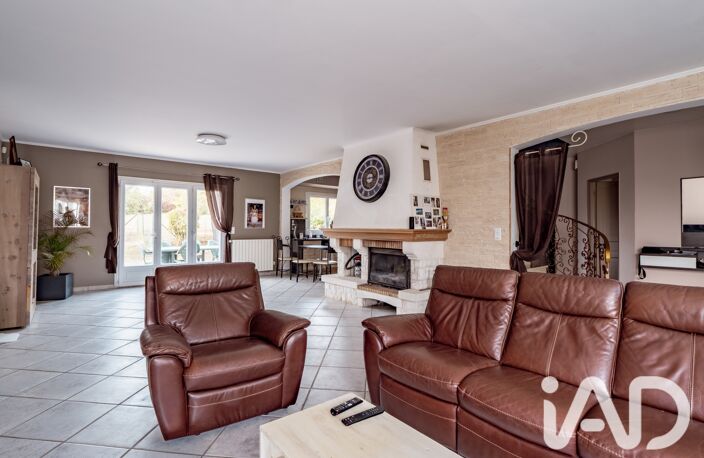 Vente Maison/villa 5 pièces — photo 3