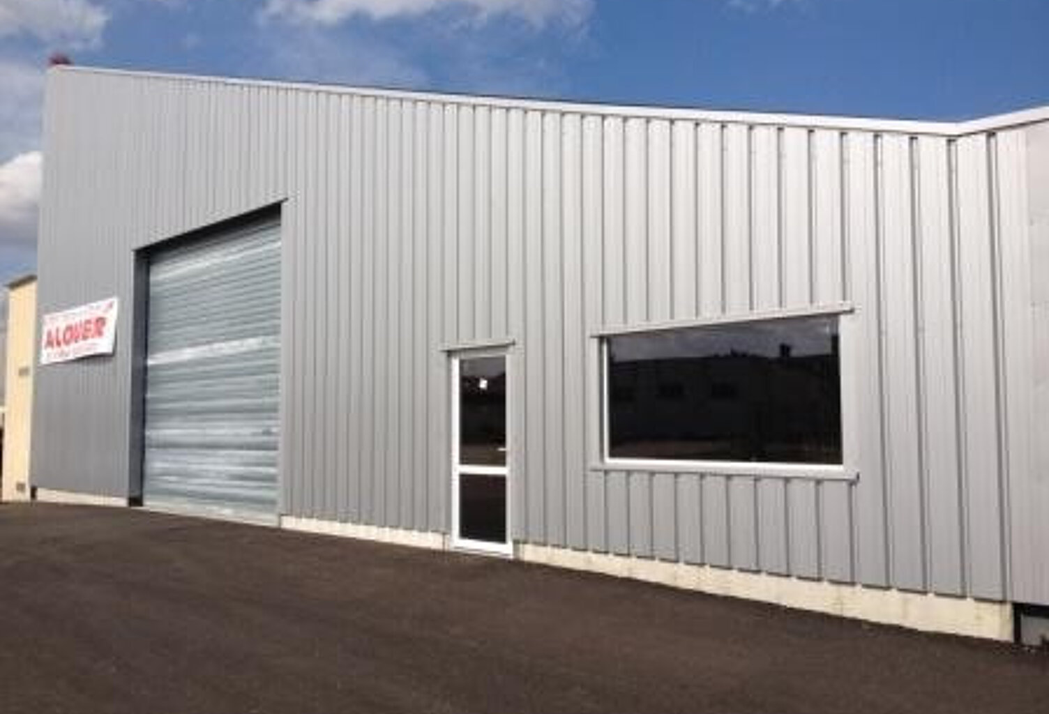 LOCAL PROFESSIONNEL — photo 1