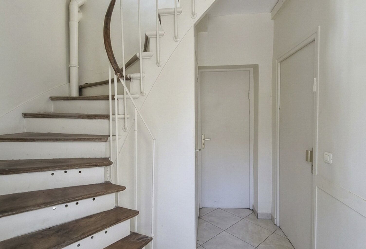 Vente Immeuble 147 m&sup2; — photo 1