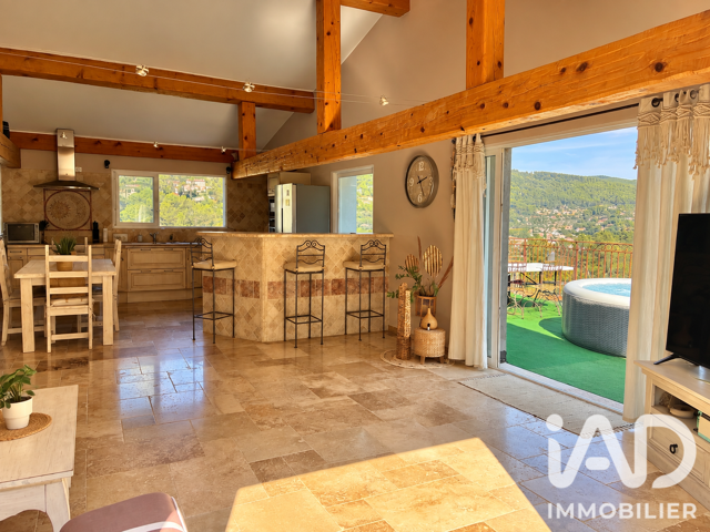 Vente Maison/villa 5 pièces — photo du bien