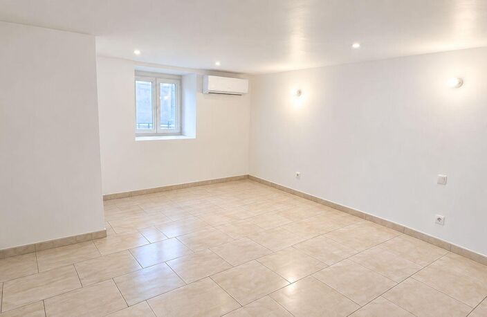 Vente Murs commerciaux 125 m&sup2; — photo 4