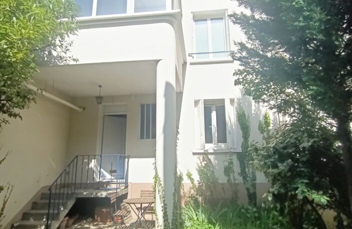 Vente Maison de ville 6 pièces — photo 2