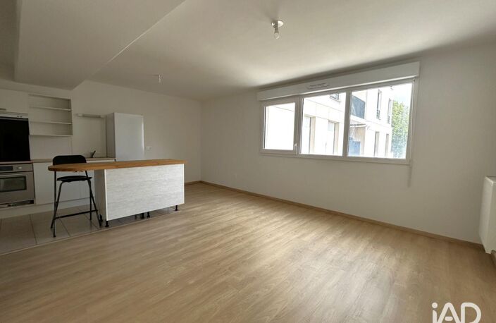 Location Local d'activités 50 m&sup2; — photo 4