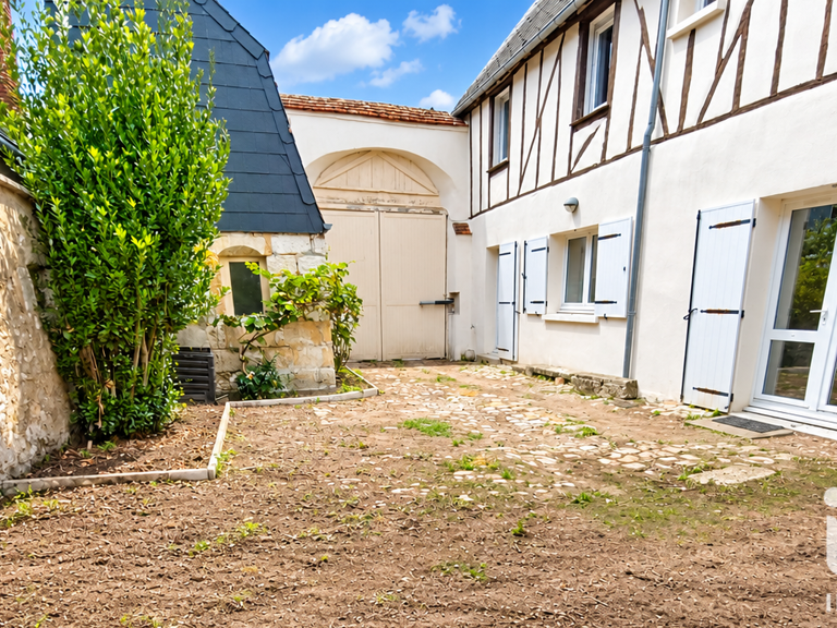 Vente Maison/villa 8 pièces — photo 1