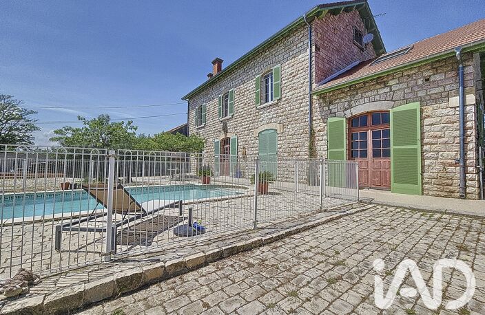 Location Maison/villa 6 pièces — photo 2
