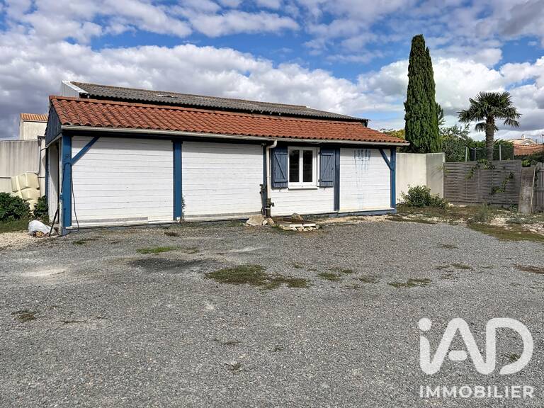 Vente Garage 49 m&sup2; — photo 1