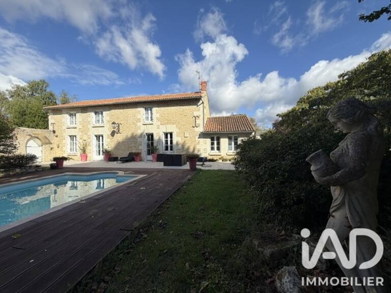 Vente Maison/villa 9 pièces — photo 1