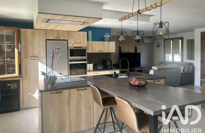 Vente Maison/villa 7 pièces — photo 3